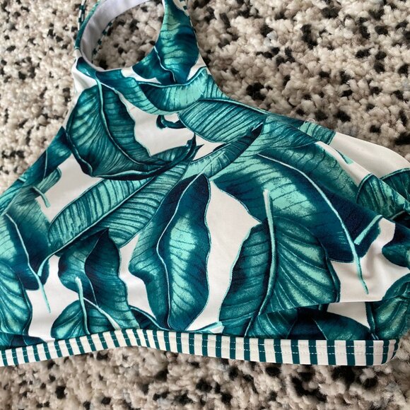 Haut de maillot de bain La vie en rose ◉ High-Neck Bikini Top - Picture 3 of 7